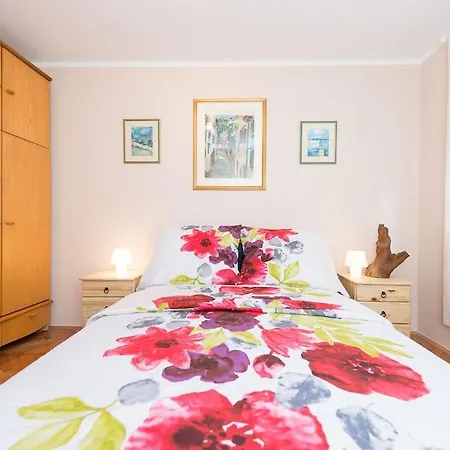 Tara Apartmán