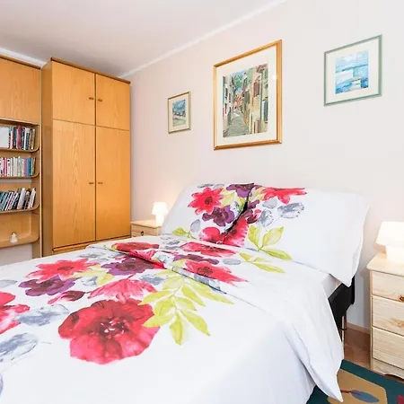 Tara Apartmán *